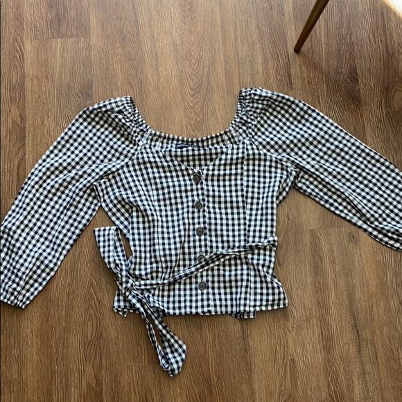 Abercrombie & Fitch Tops - Abercrombie puff sleeve gingham shirt